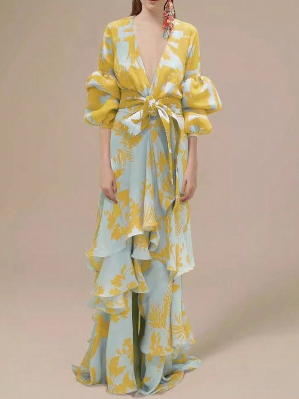 Yellow Elegant Women's V-Neck Maxi Dress with Long Sleeves and Tiered Skirt - Picture 2 of 3
